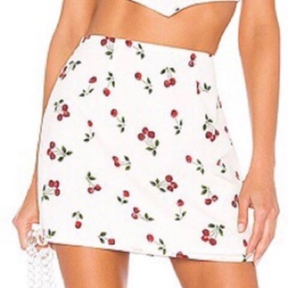 superdown Dresses & Skirts - superdown • Revolve Tabitha Cherry Skirt Sz M NEW!